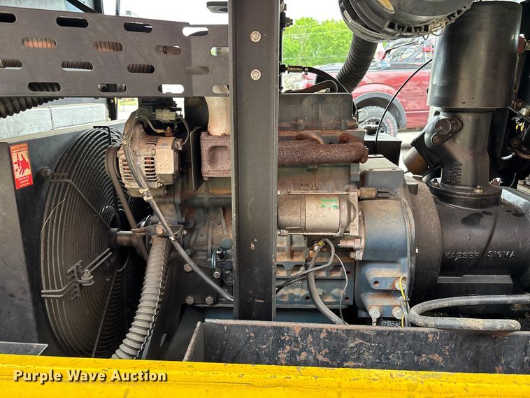 image for item FB3663 2004 Kaeser M57 air compressor