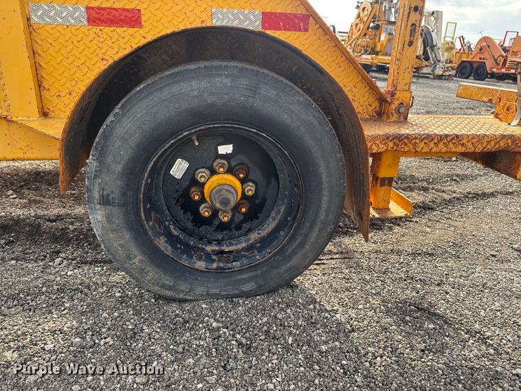 image for item FB5696 1997 Butler Manufacturing HCT-100-L reel trailer