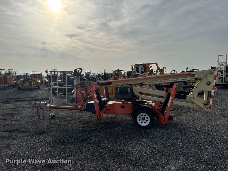 image for item FB5699 2007 JLG Industries T350 boom lift