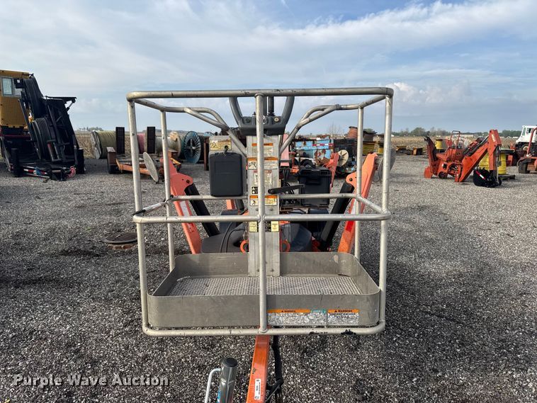 image for item FB5699 2007 JLG Industries T350 boom lift