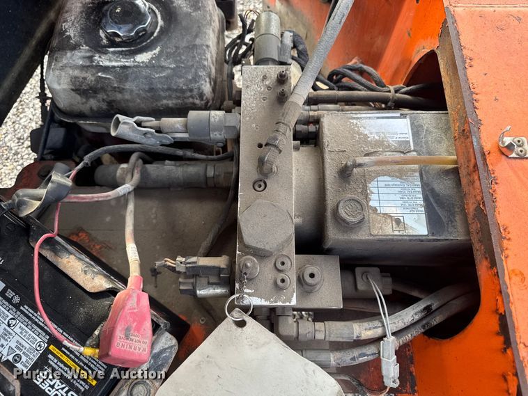 image for item FB5699 2007 JLG Industries T350 boom lift