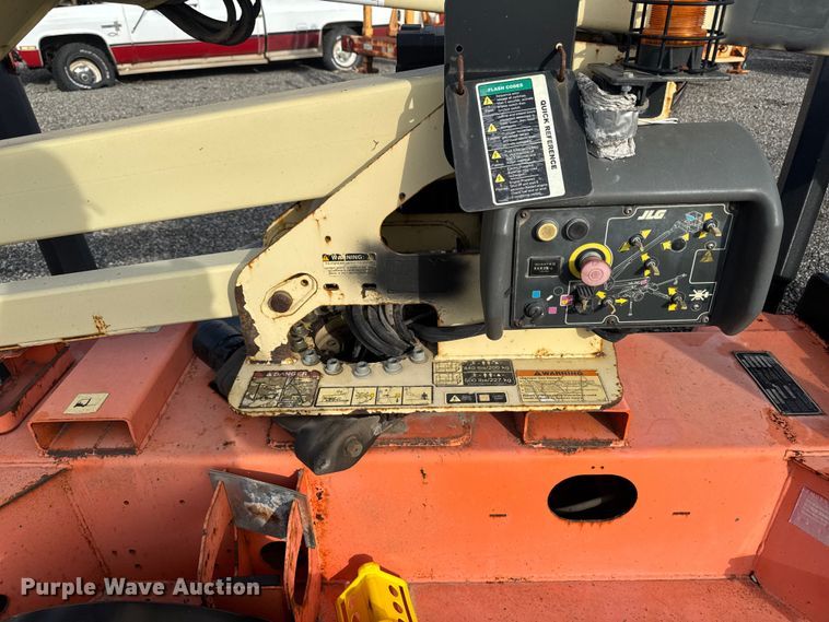 image for item FB5699 2007 JLG Industries T350 boom lift