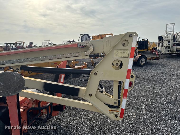 image for item FB5699 2007 JLG Industries T350 boom lift