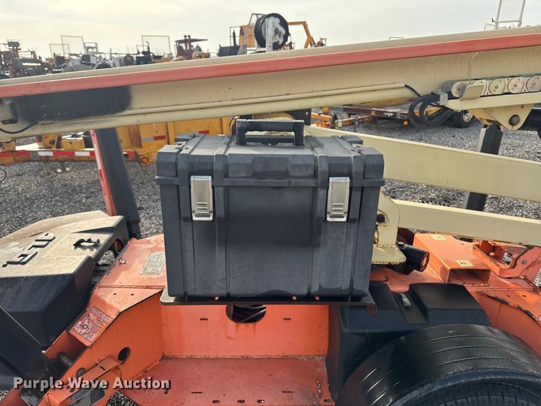 image for item FB5699 2007 JLG Industries T350 boom lift