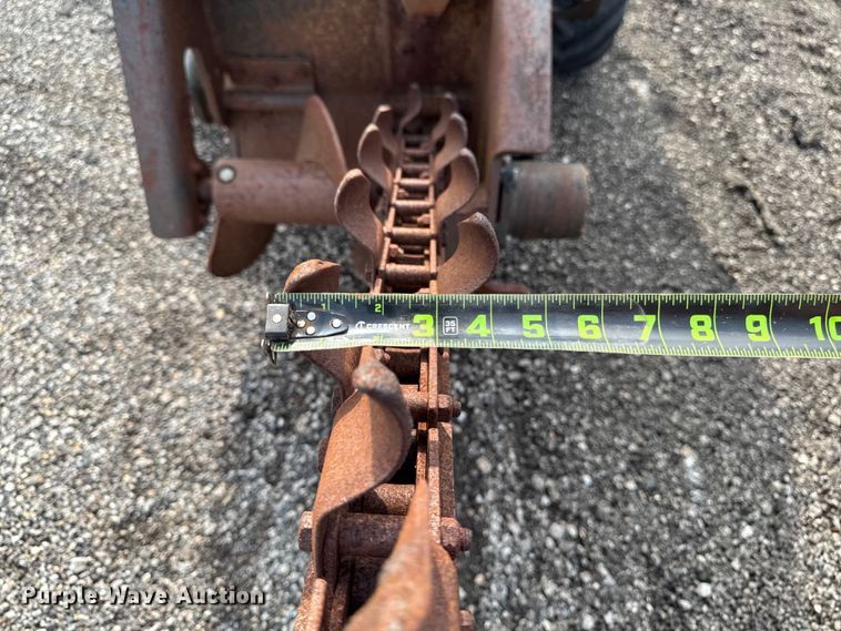 image for item FB5700 2000 Ditch Witch 410SXD trencher