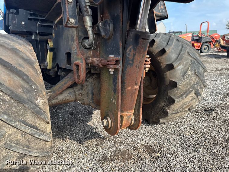 image for item FB5700 2000 Ditch Witch 410SXD trencher