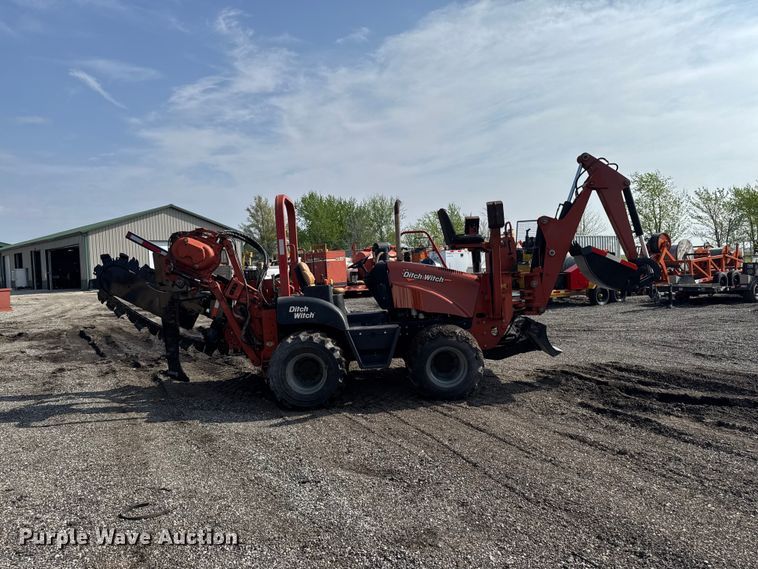 image for item FB5703 2004 Ditch Witch RT55H trencher