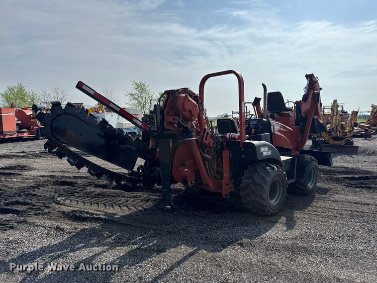 image for item FB5703 2004 Ditch Witch RT55H trencher