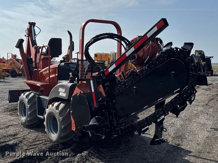 image for item FB5703 2004 Ditch Witch RT55H trencher