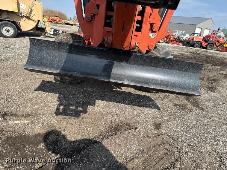 image for item FB5703 2004 Ditch Witch RT55H trencher