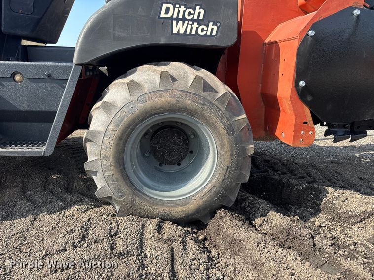 image for item FB5703 2004 Ditch Witch RT55H trencher