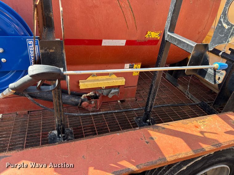 image for item FB5704 Ditch Witch FX60 vacuum excavator