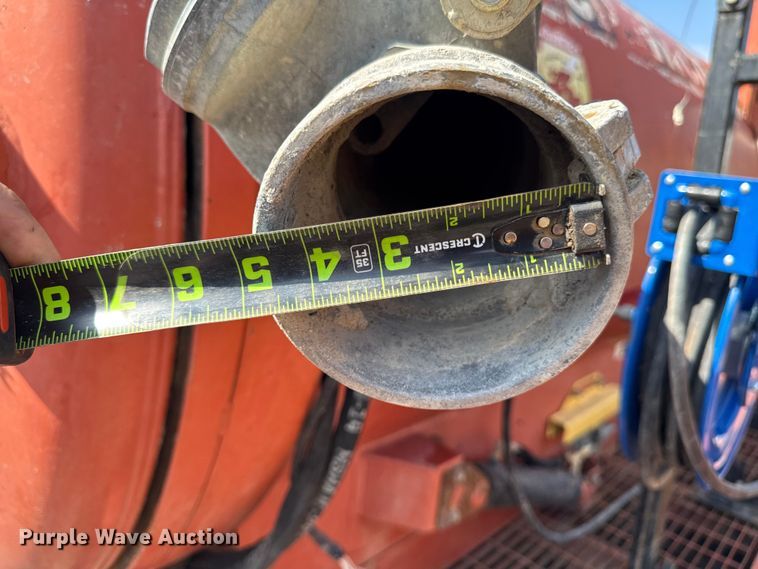 image for item FB5704 Ditch Witch FX60 vacuum excavator