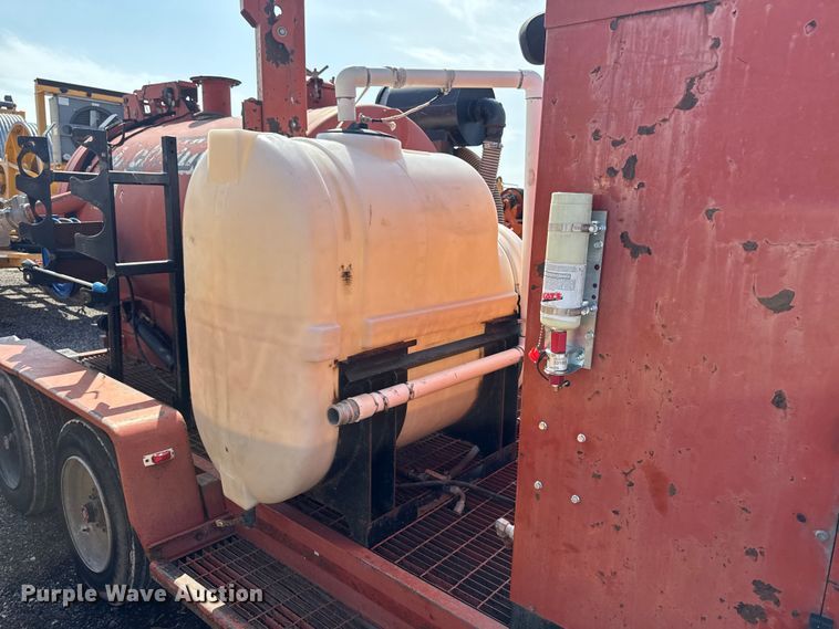 image for item FB5704 Ditch Witch FX60 vacuum excavator