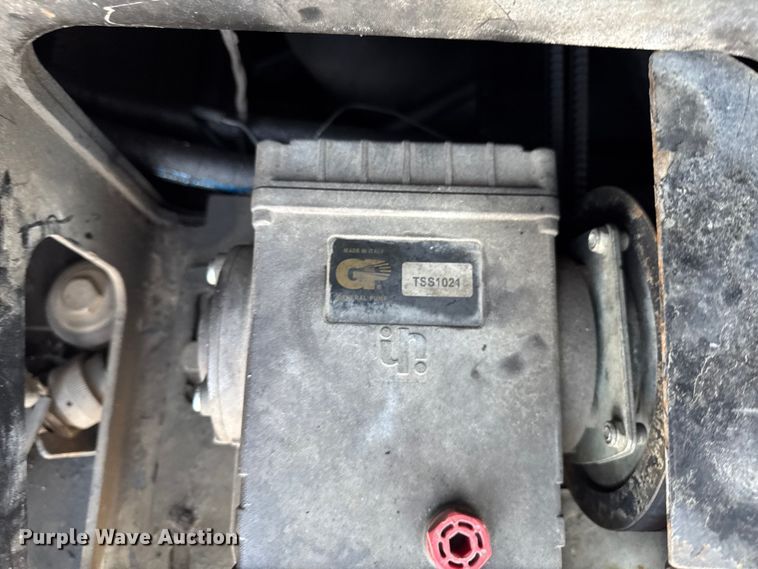 image for item FB5704 Ditch Witch FX60 vacuum excavator