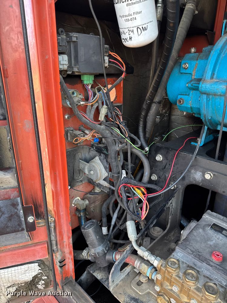 image for item FB5704 Ditch Witch FX60 vacuum excavator