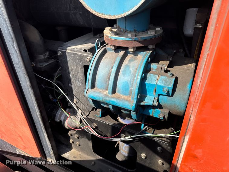 image for item FB5704 Ditch Witch FX60 vacuum excavator