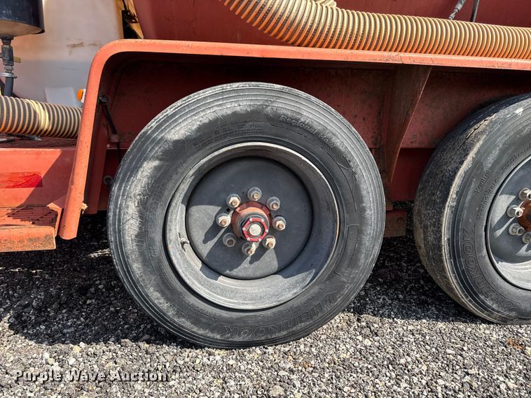 image for item FB5704 Ditch Witch FX60 vacuum excavator