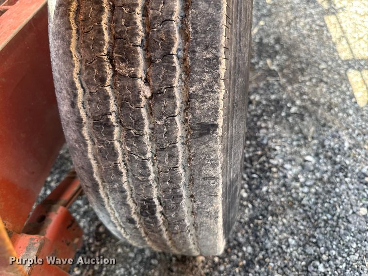 image for item FB5704 Ditch Witch FX60 vacuum excavator