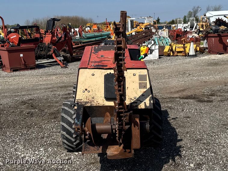 image for item FB5705 2008 Ditch Witch 410SX trencher