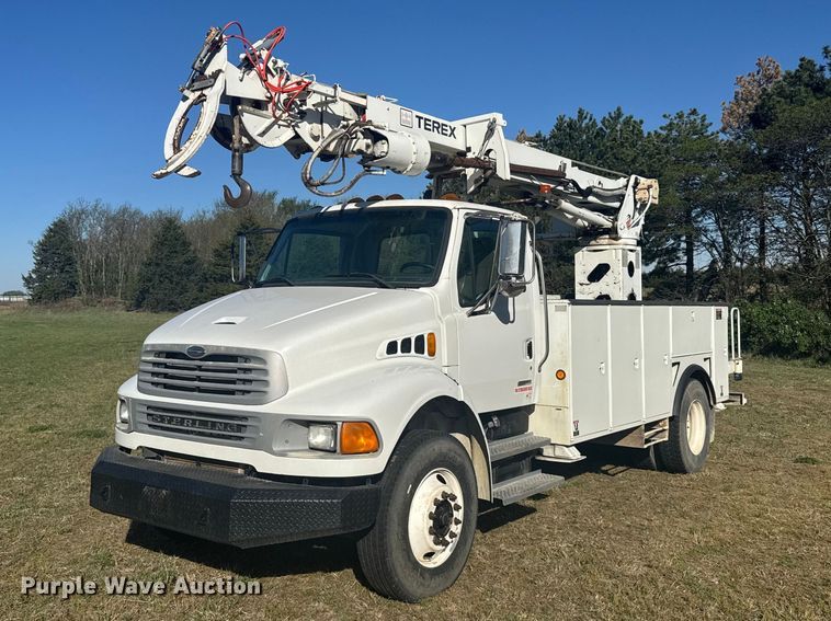 image for item FB7195 2007 Sterling Acterra digger derrick truck