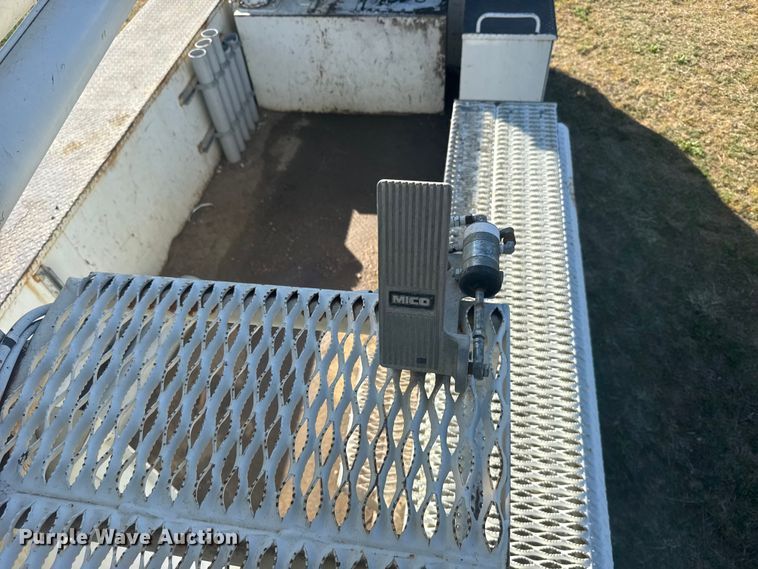 image for item FB7195 2007 Sterling Acterra digger derrick truck