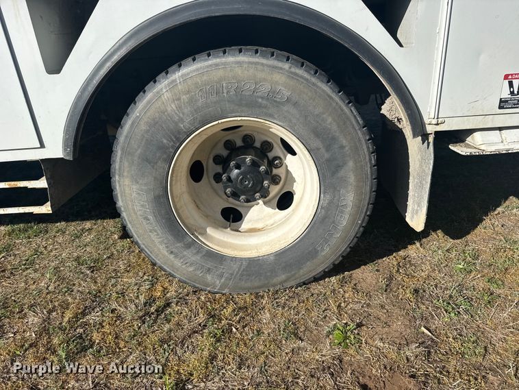 image for item FB7195 2007 Sterling Acterra digger derrick truck