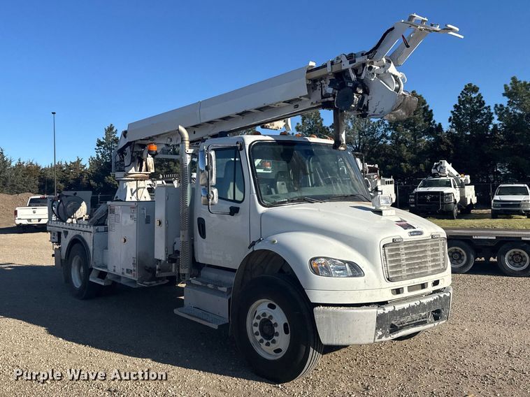 image for item FB7201 2013 Freightliner Business Class M2 digger derrick truck