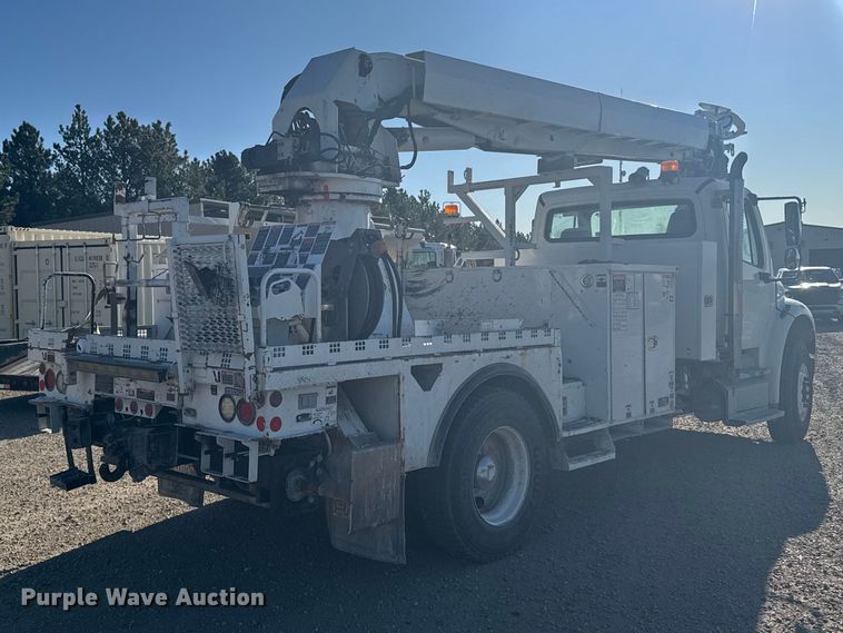 image for item FB7201 2013 Freightliner Business Class M2 digger derrick truck