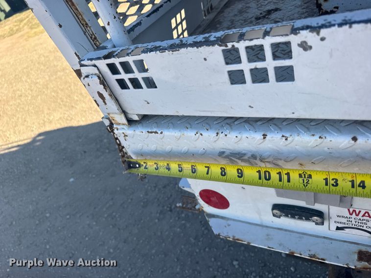 image for item FB7201 2013 Freightliner Business Class M2 digger derrick truck