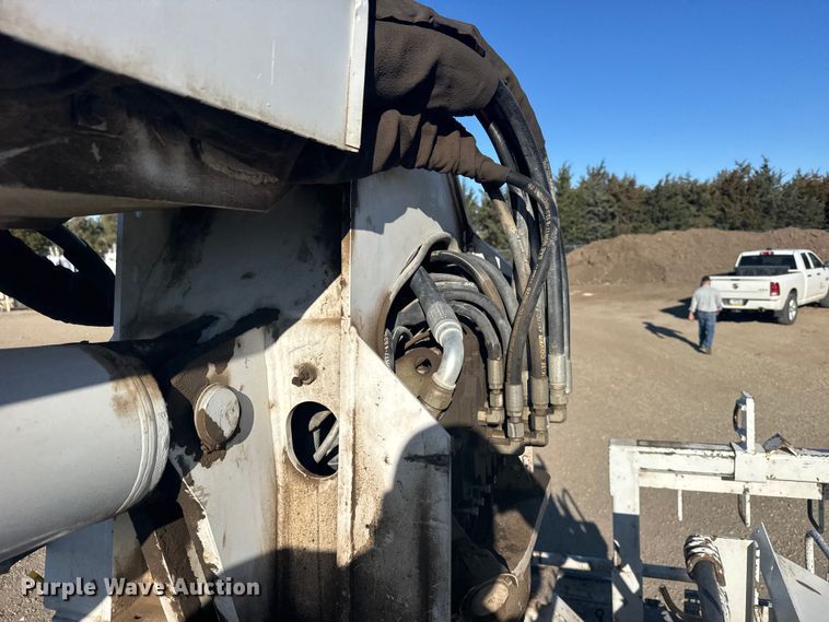 image for item FB7201 2013 Freightliner Business Class M2 digger derrick truck