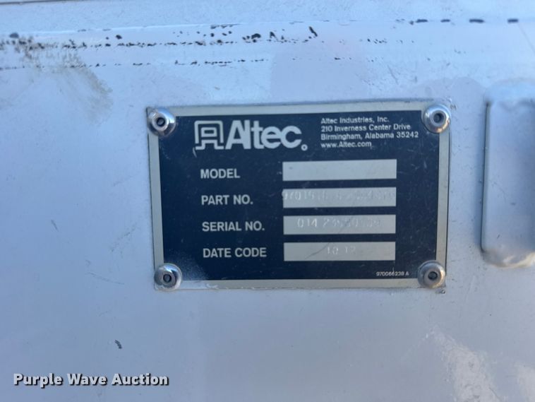 image for item FB7201 2013 Freightliner Business Class M2 digger derrick truck