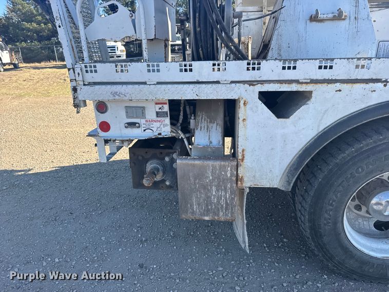 image for item FB7201 2013 Freightliner Business Class M2 digger derrick truck