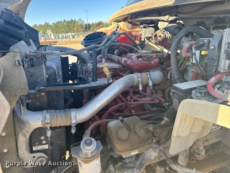 image for item FB7201 2013 Freightliner Business Class M2 digger derrick truck