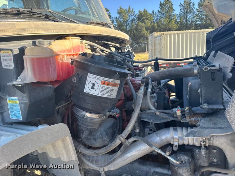 image for item FB7201 2013 Freightliner Business Class M2 digger derrick truck