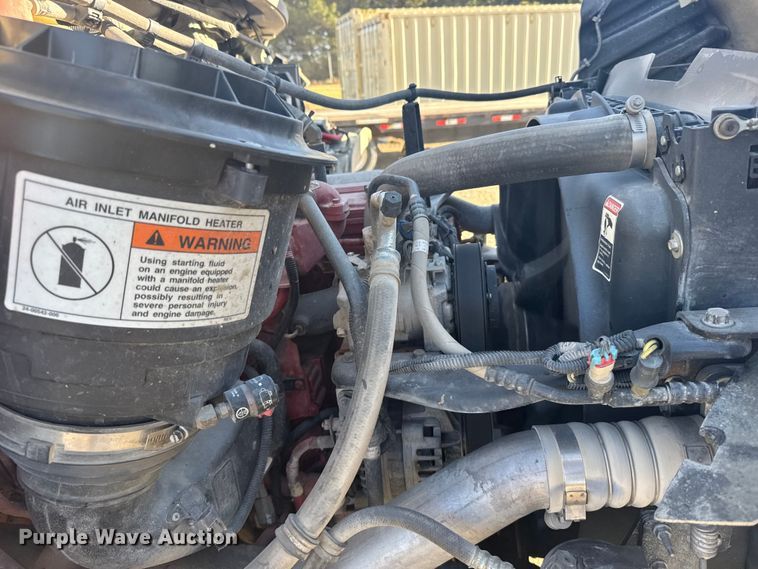 image for item FB7201 2013 Freightliner Business Class M2 digger derrick truck