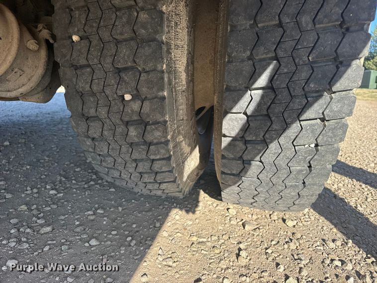 image for item FB7201 2013 Freightliner Business Class M2 digger derrick truck