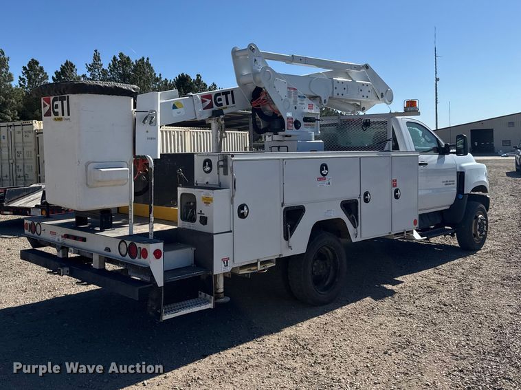 image for item FB7202 2020 Chevrolet 6500HD bucket truck