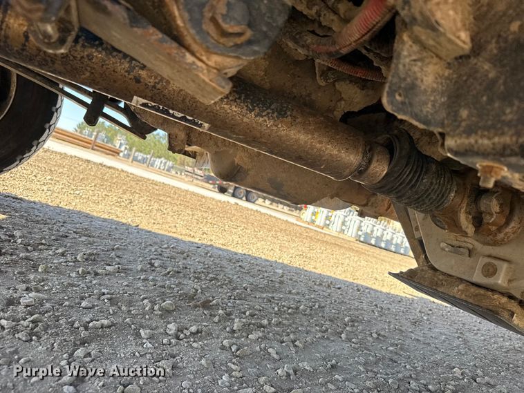 image for item FB7202 2020 Chevrolet 6500HD bucket truck