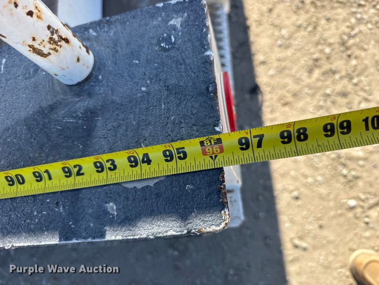 image for item FB7202 2020 Chevrolet 6500HD bucket truck