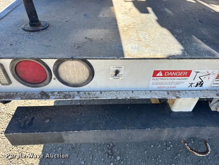 image for item FB7202 2020 Chevrolet 6500HD bucket truck