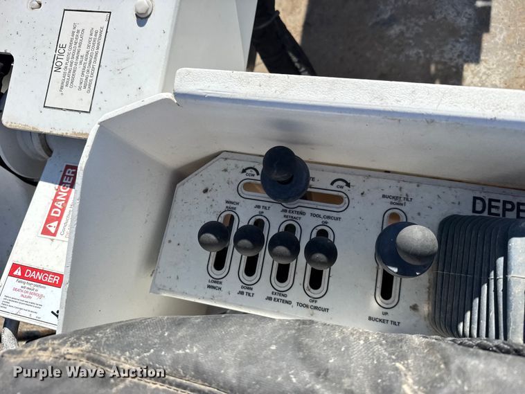 image for item FB7202 2020 Chevrolet 6500HD bucket truck