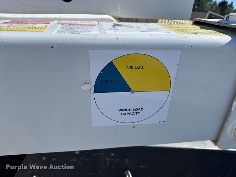 image for item FB7202 2020 Chevrolet 6500HD bucket truck