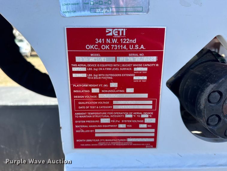 image for item FB7202 2020 Chevrolet 6500HD bucket truck