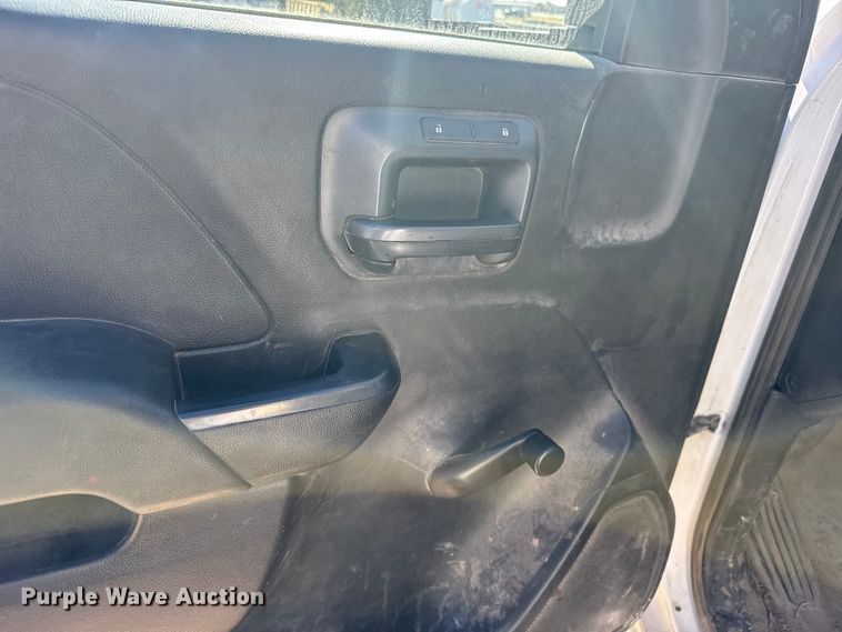 image for item FB7202 2020 Chevrolet 6500HD bucket truck