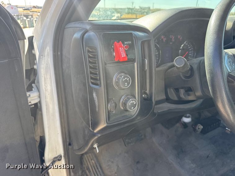 image for item FB7202 2020 Chevrolet 6500HD bucket truck