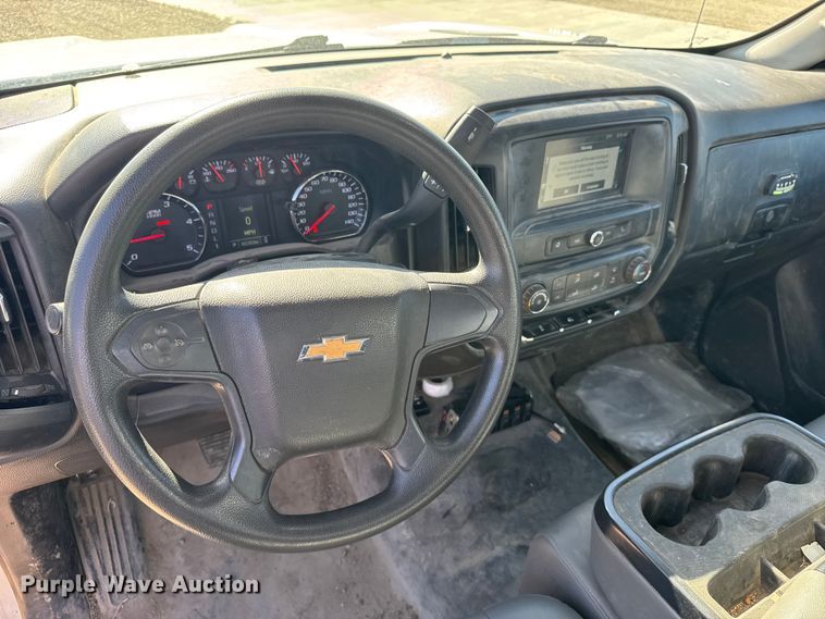 image for item FB7202 2020 Chevrolet 6500HD bucket truck