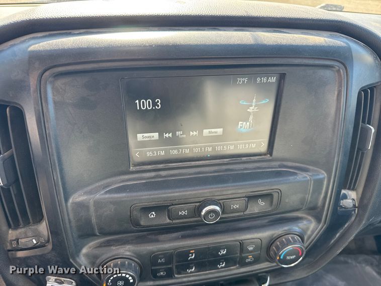 image for item FB7202 2020 Chevrolet 6500HD bucket truck