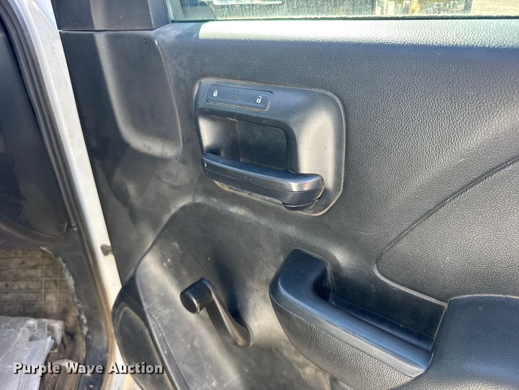 image for item FB7202 2020 Chevrolet 6500HD bucket truck