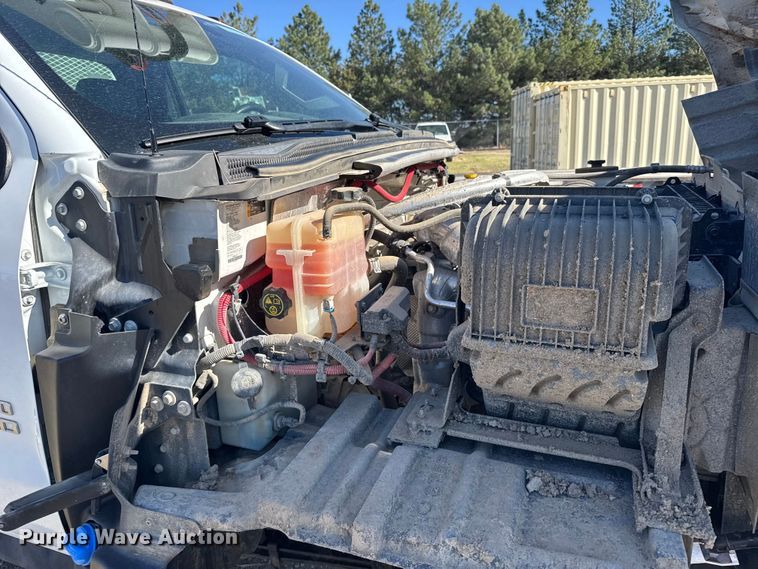 image for item FB7202 2020 Chevrolet 6500HD bucket truck